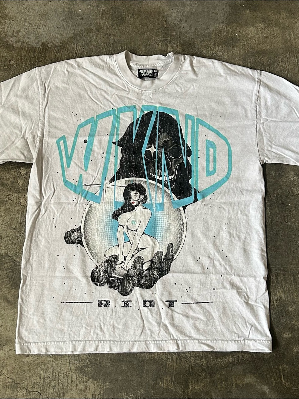 WKND Riot - Graphic Tshirt